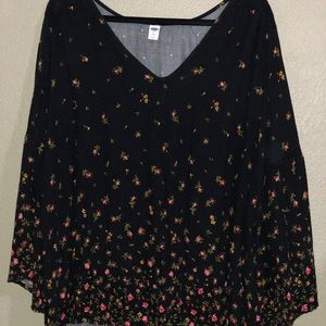Floral long bell sleeve top